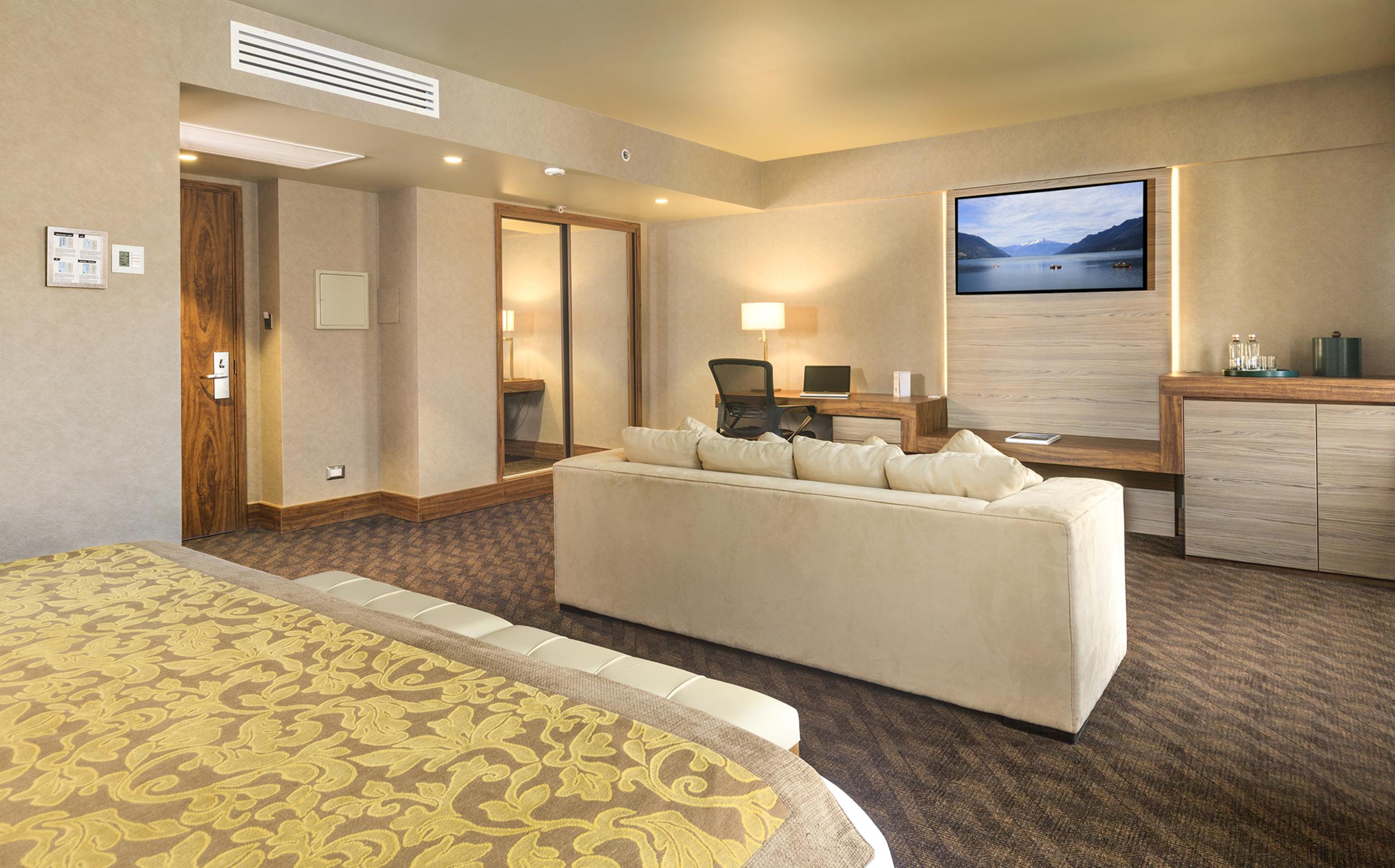 Hotel Regal Pacific סנטיאגו מראה חיצוני תמונה A suite at the hotel