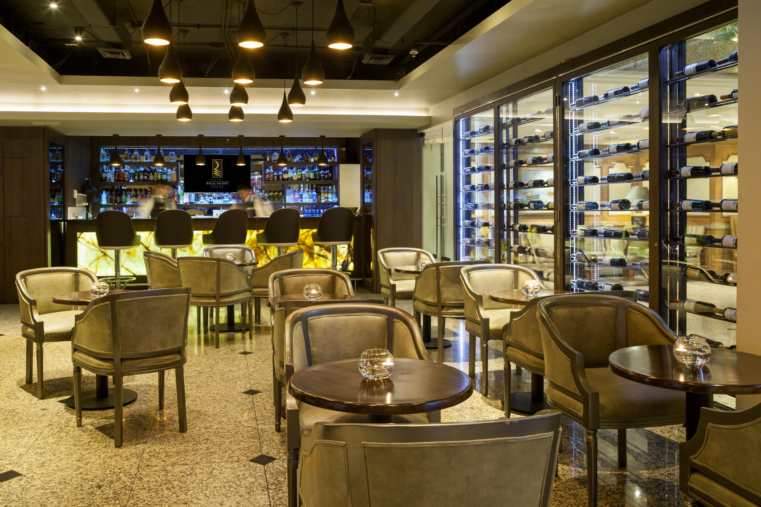 Hotel Regal Pacific סנטיאגו מראה חיצוני תמונה The Wine Bar