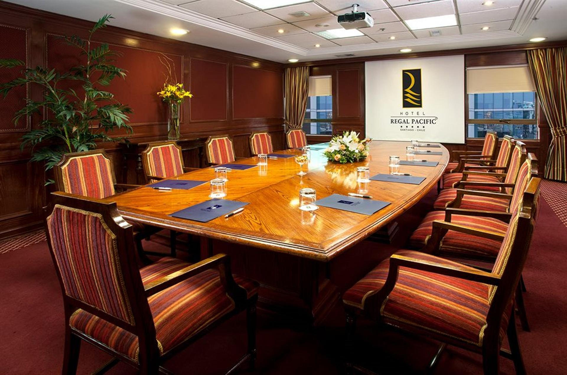 Hotel Regal Pacific סנטיאגו מראה חיצוני תמונה Regal Pacific Hotel, Hong Kong