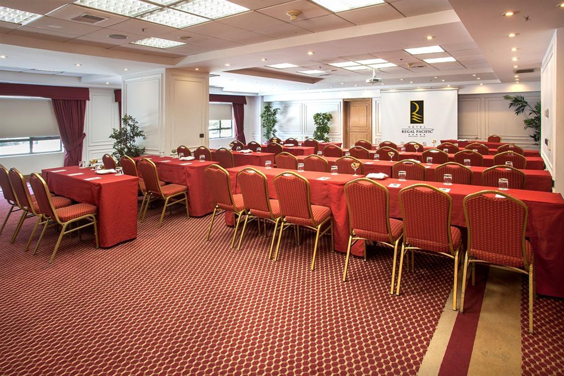 Hotel Regal Pacific סנטיאגו מראה חיצוני תמונה The ballroom at the hotel