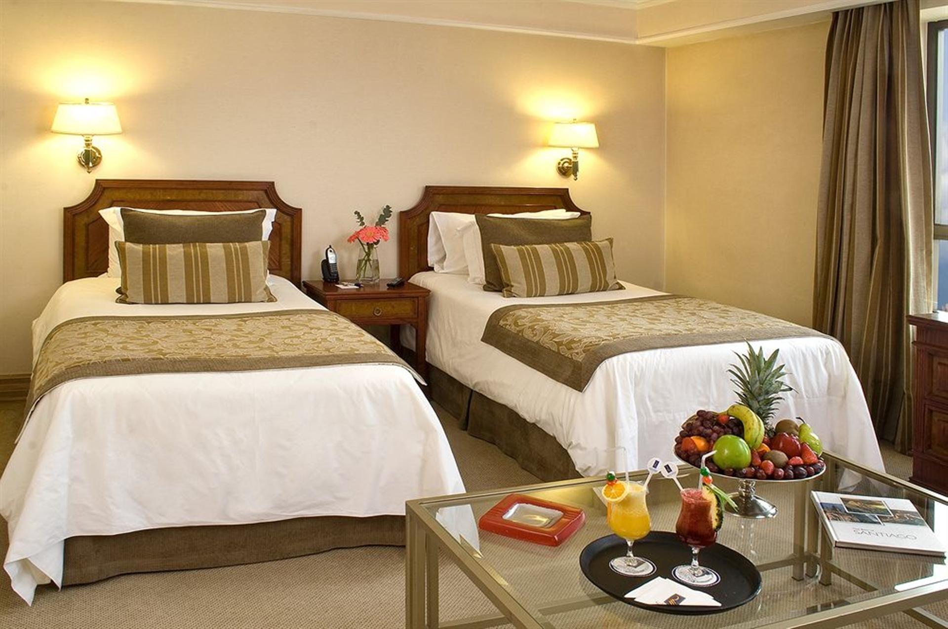 Hotel Regal Pacific סנטיאגו מראה חיצוני תמונה A room at the hotel